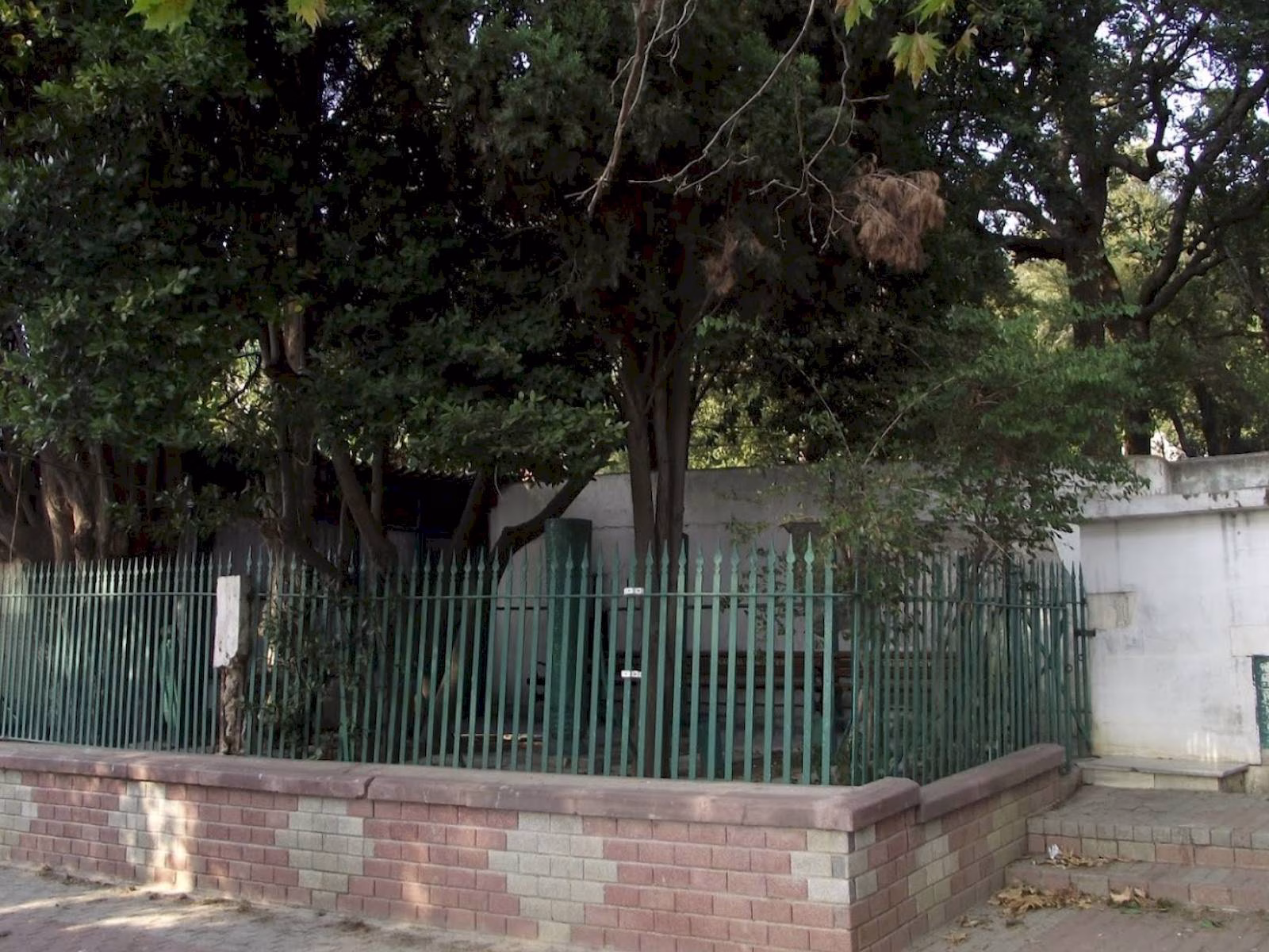 Yakacık Hacı Mustafa Efendi Türbesi görsel.