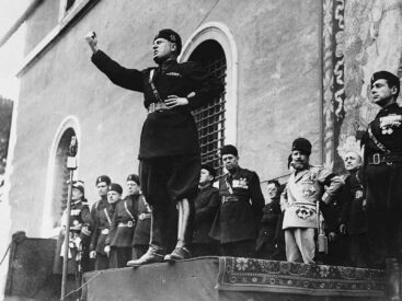 İtalya’nın faşist diktatörü Benito Mussolini’nin görsel.