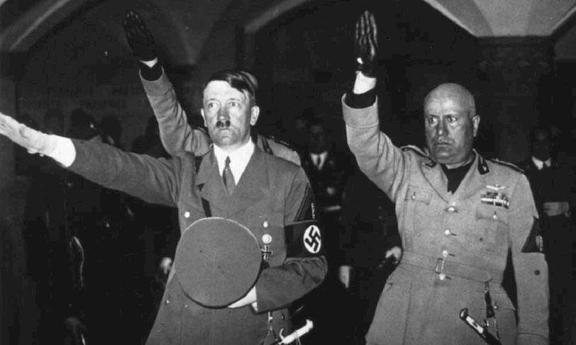 Benito Mussolini ve Adolf Hitler