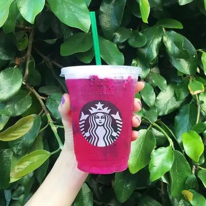 Mango-Dragon-Fruit-Starbucks-Refreshers-Beverage
