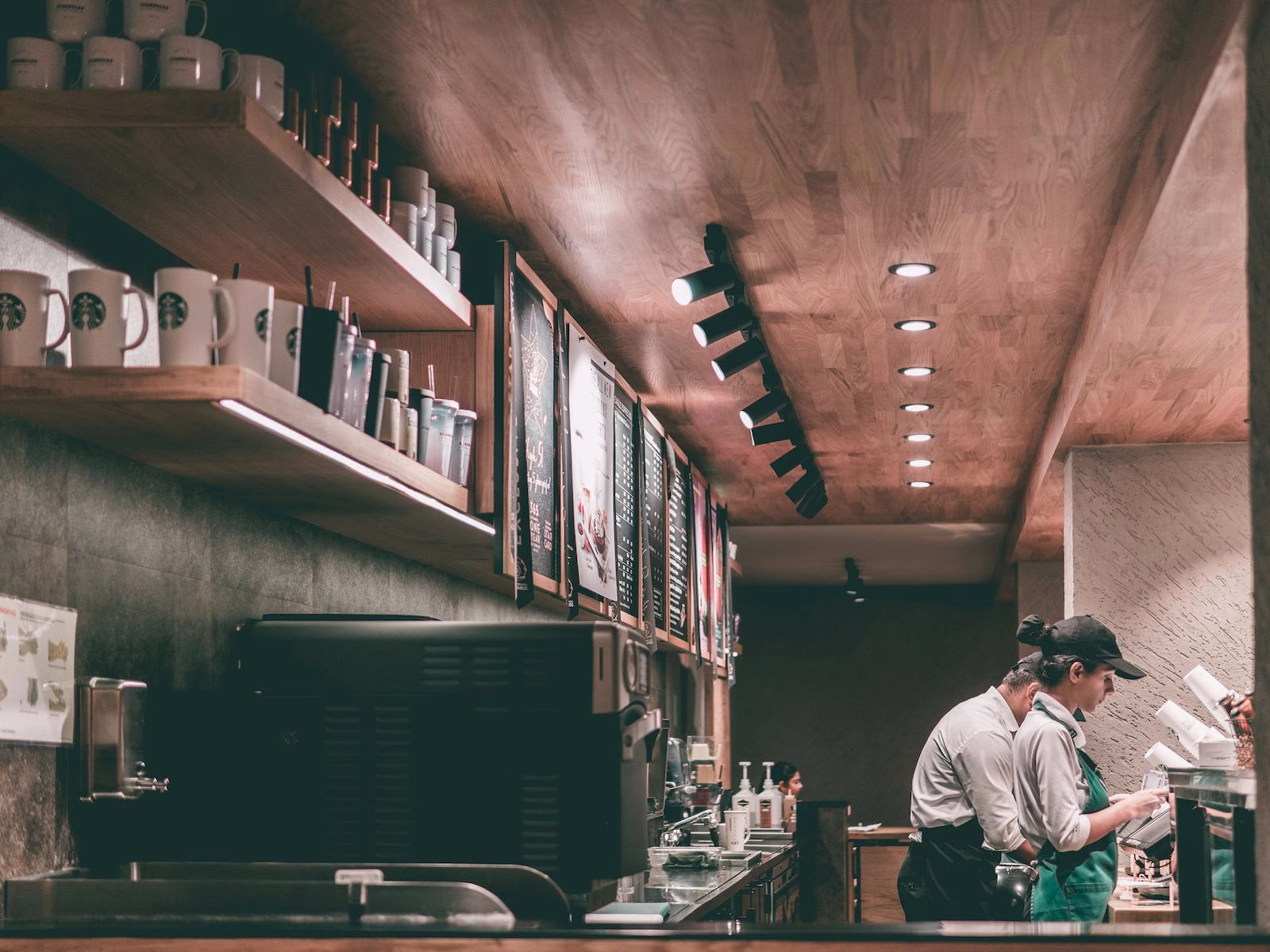 Starbucks En İyi Sıcak İçecekler görsel.