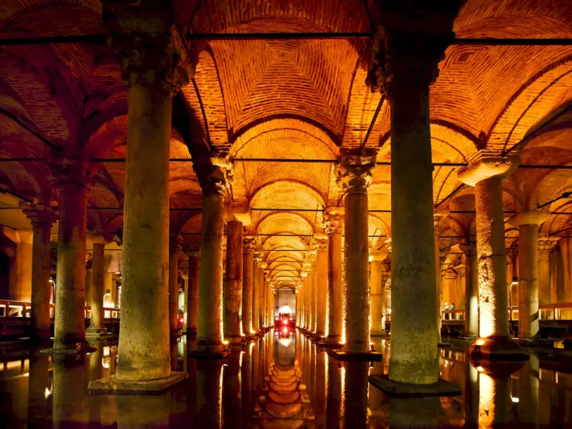 entrada-cisterna-basilica