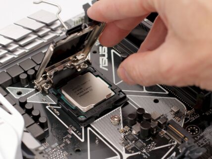 Intel Z690 – Z590 – görsel.