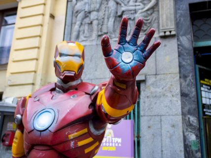 Sırasıyla tüm Marvel filmleri görsel.