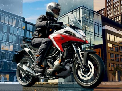 Honda NC750X motosiklet özellikleri ve görsel.