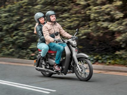 Honda Super Cub C125 motosiklet görsel.
