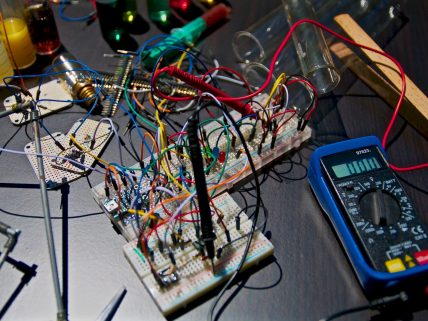 Elektronik atıklar nasıl geri dönüştürülür? görsel.