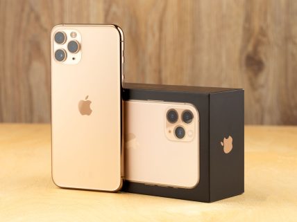 Hidden features on iPhone image.