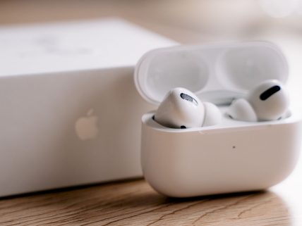 What is AirPods transparency mode? image.