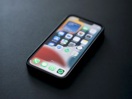 En güzel iPhone rengi nedir? görsel.