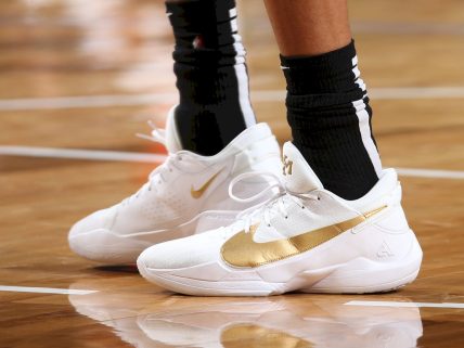 En iyi Nike basketbol ayakkabısı görsel.