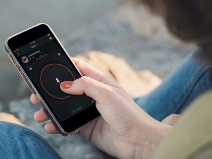 The best walkie talkie apps image.