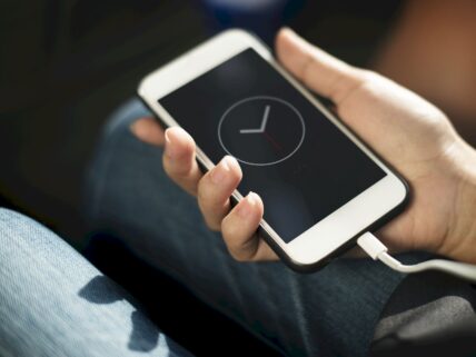 Does fast charging ruin the image.