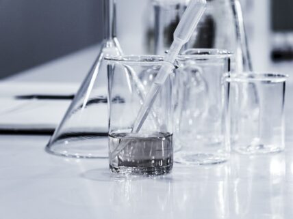 How is hydrogen fuel obtained? image.