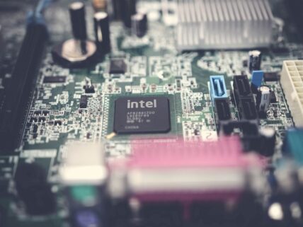 Intel işlemci nesilleri arasındaki fark görsel.