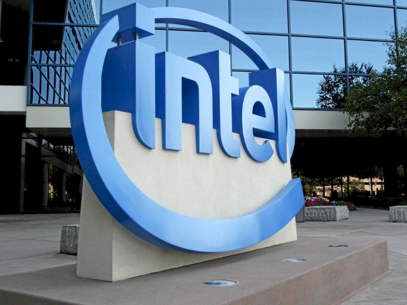 Интел электро. Intel. Intel компания. Корпорация Intel. Главный офис Интел.