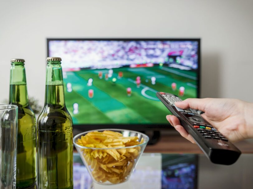 delving deep the pros and cons of online sports betting